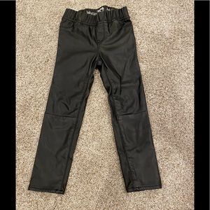 The cutest little faux leather girls 4T jeggings!